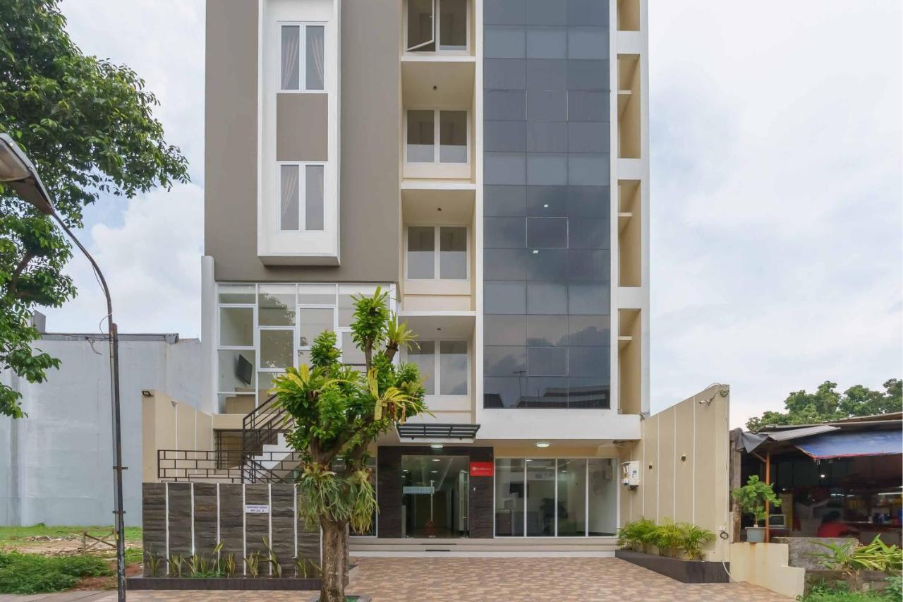 Reddoorz Plus Near Eka Hospital Bsd 5 Dadap Exteriör bild