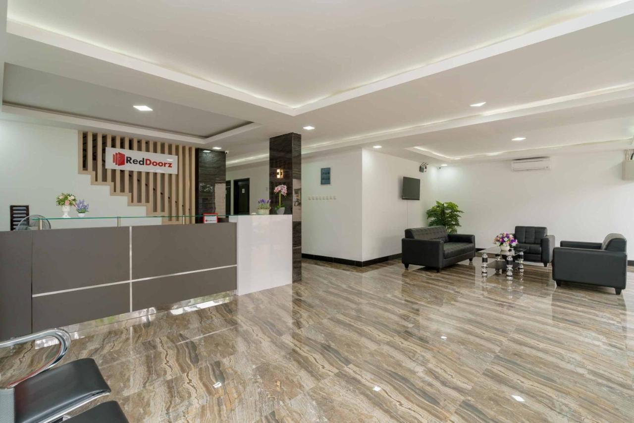 Reddoorz Plus Near Eka Hospital Bsd 5 Dadap Exteriör bild
