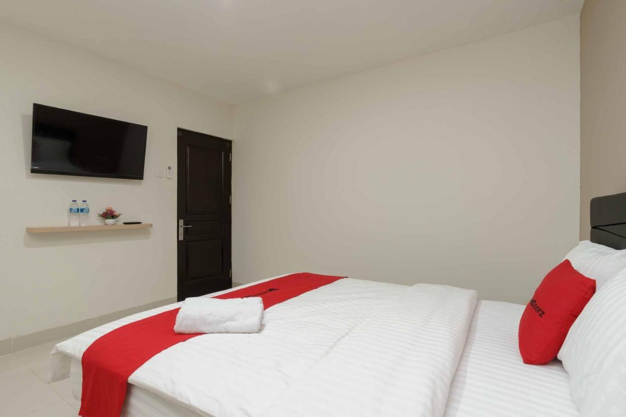 Reddoorz Plus Near Eka Hospital Bsd 5 Dadap Exteriör bild